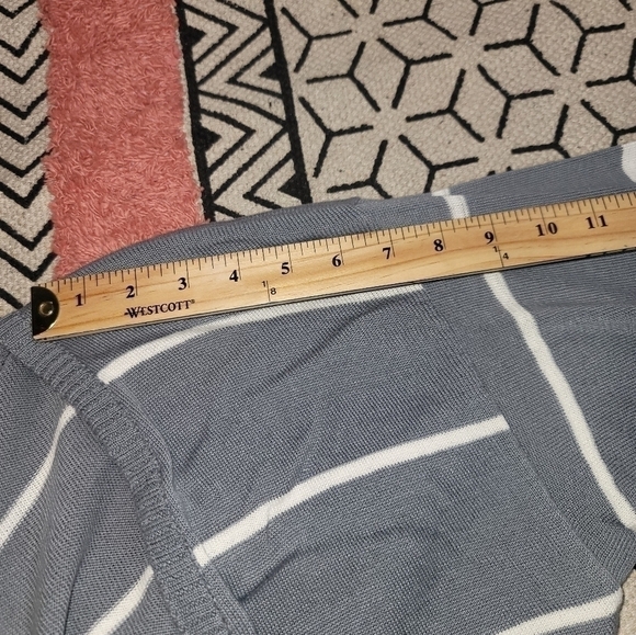 COUNTRY SOPHISTICATES BY PENDELTON GRAY STRIPED BUTTON CARDIGAN, SZ SMALL - Picture 9 of 10